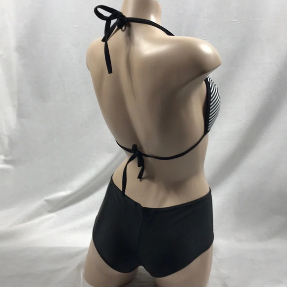 Zuliana Black Cheeky Shorts Size Medium Made in USA New With Tags No top - Picture 2 of 2
